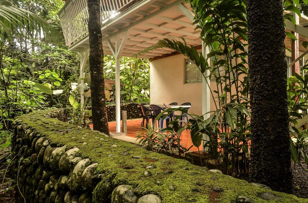 Hostel Rio Danta La Fortuna Exterior photo